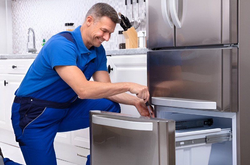 Refrigerator repair in Pasadena